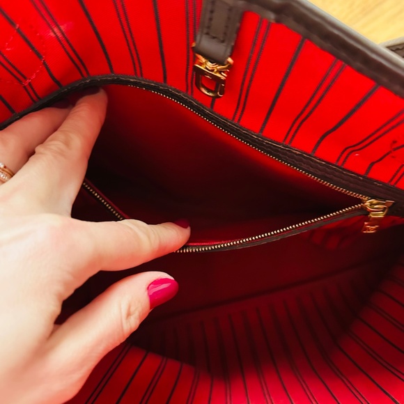 Authentic Louis Vuitton Damier Ebene Neverfull MM - Picture 4 of 12